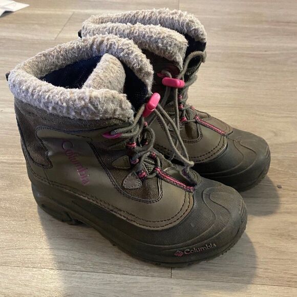 Columbia women's winter sherpa lined snow hiking boots size 4 - Picture 1 of 8